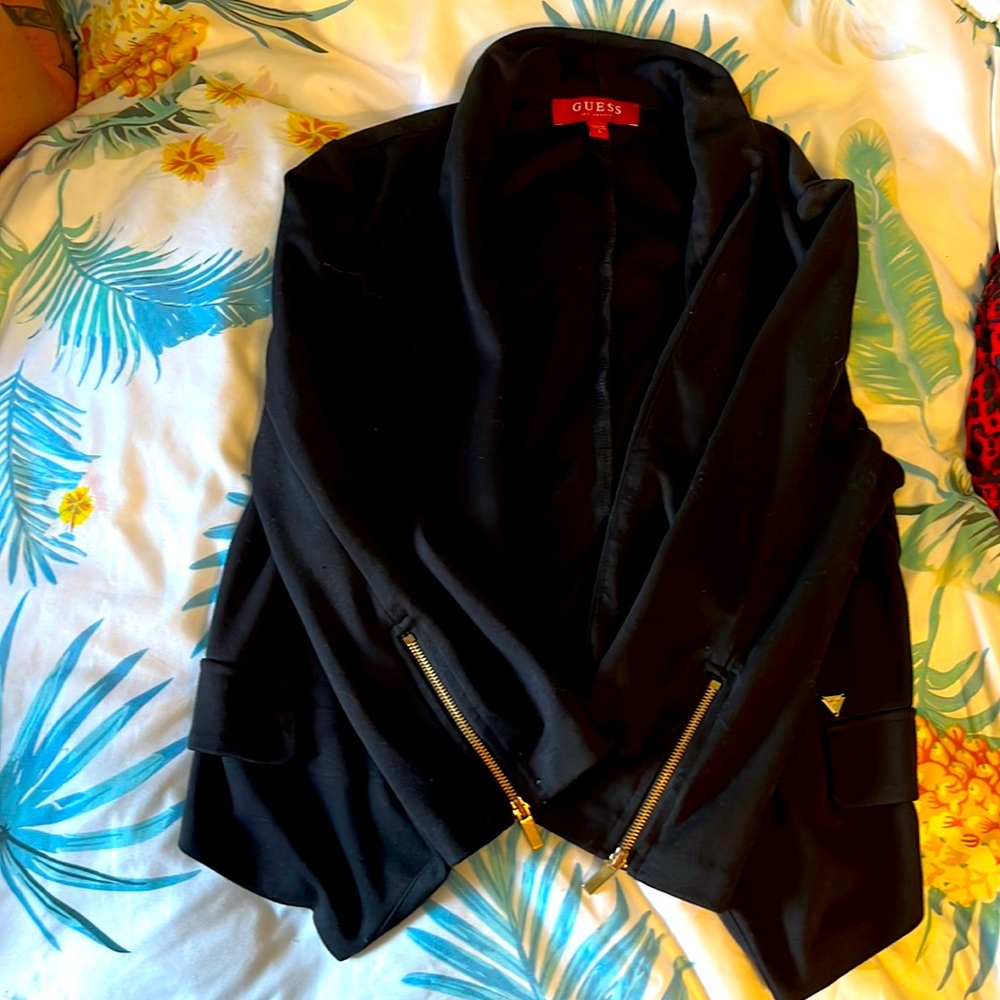GUESS blazer, size small. 3/4 sleeves with gold zipper and embellishment.